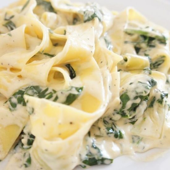 Receita Tagliatelle com Molho de Espinafre do Jamie Oliver