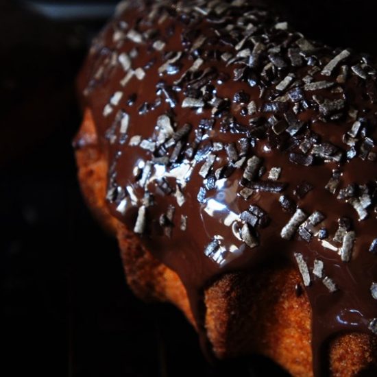 Bolo de Cenoura com Cobertura de Chocolate