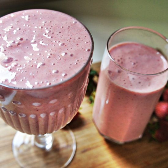 Smoothie de Morango, Banana e Sorvete de Baunilha