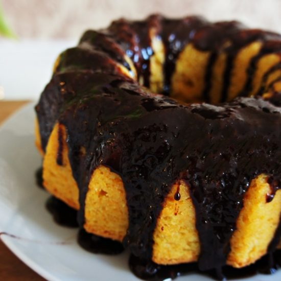 Receita de Bolo de Cenoura com Cobertura de Chocolate Durinha