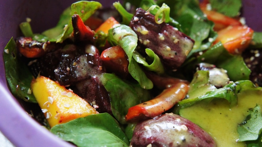 Receita de Salada de Beterraba e Cenoura Assada