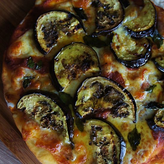 Receita de Pizza de Berinjela Parmigiana